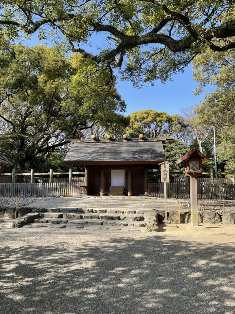 Betsugu Hakkengu Shrine