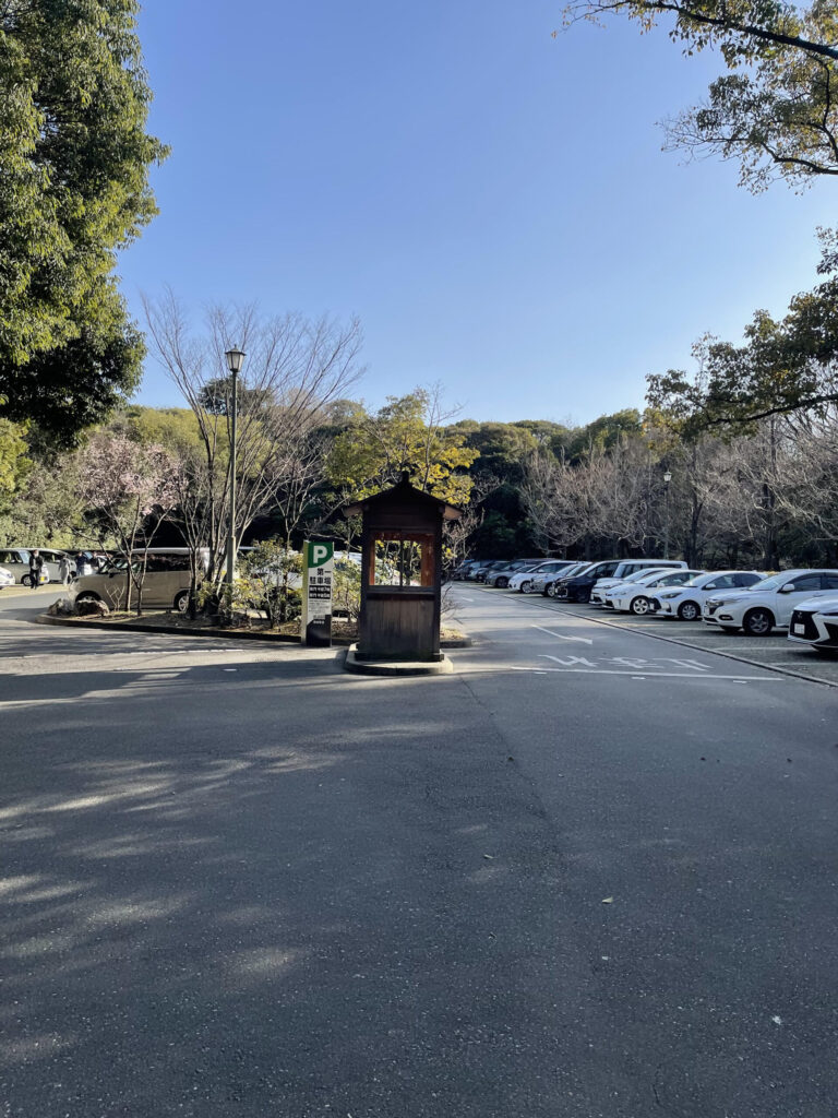 Temple grounds parking lot